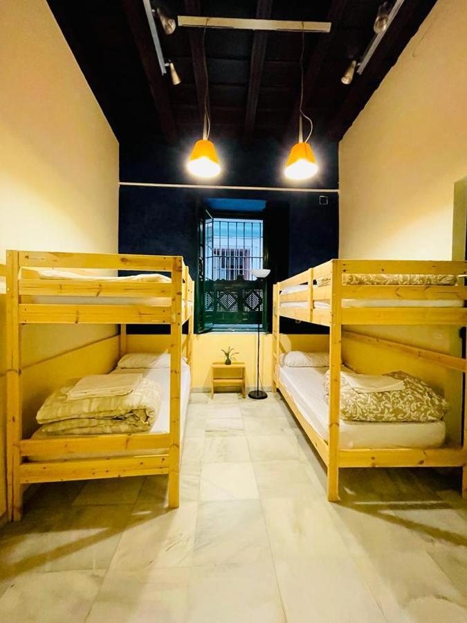 San Isidoro Hostel Sevilla ภายนอก รูปภาพ