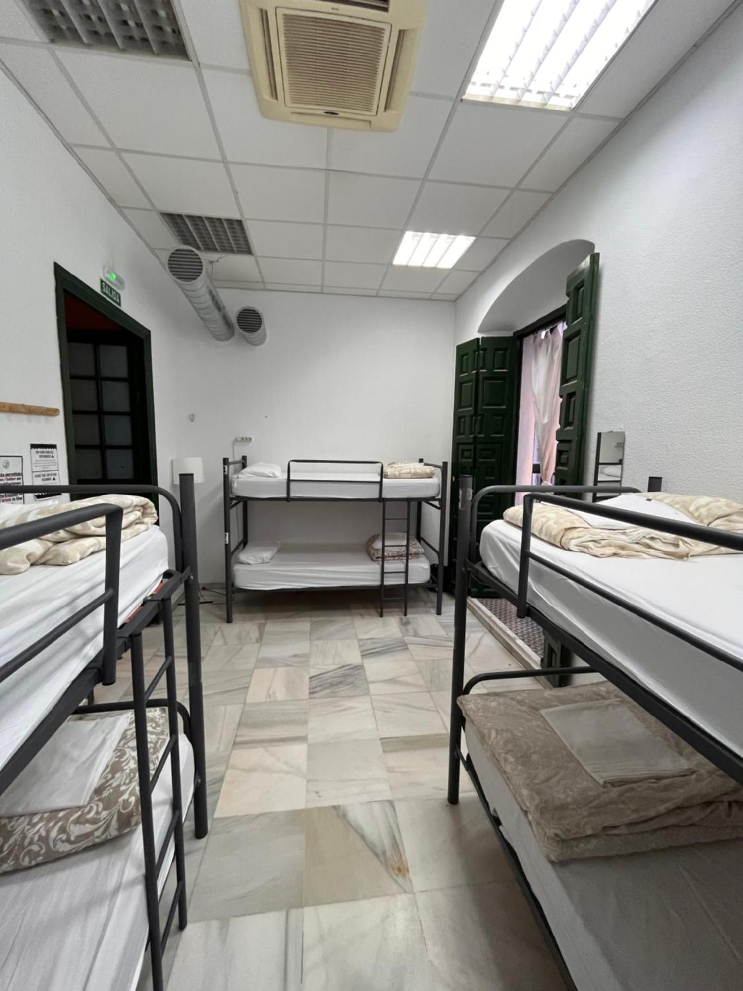 San Isidoro Hostel Sevilla ภายนอก รูปภาพ